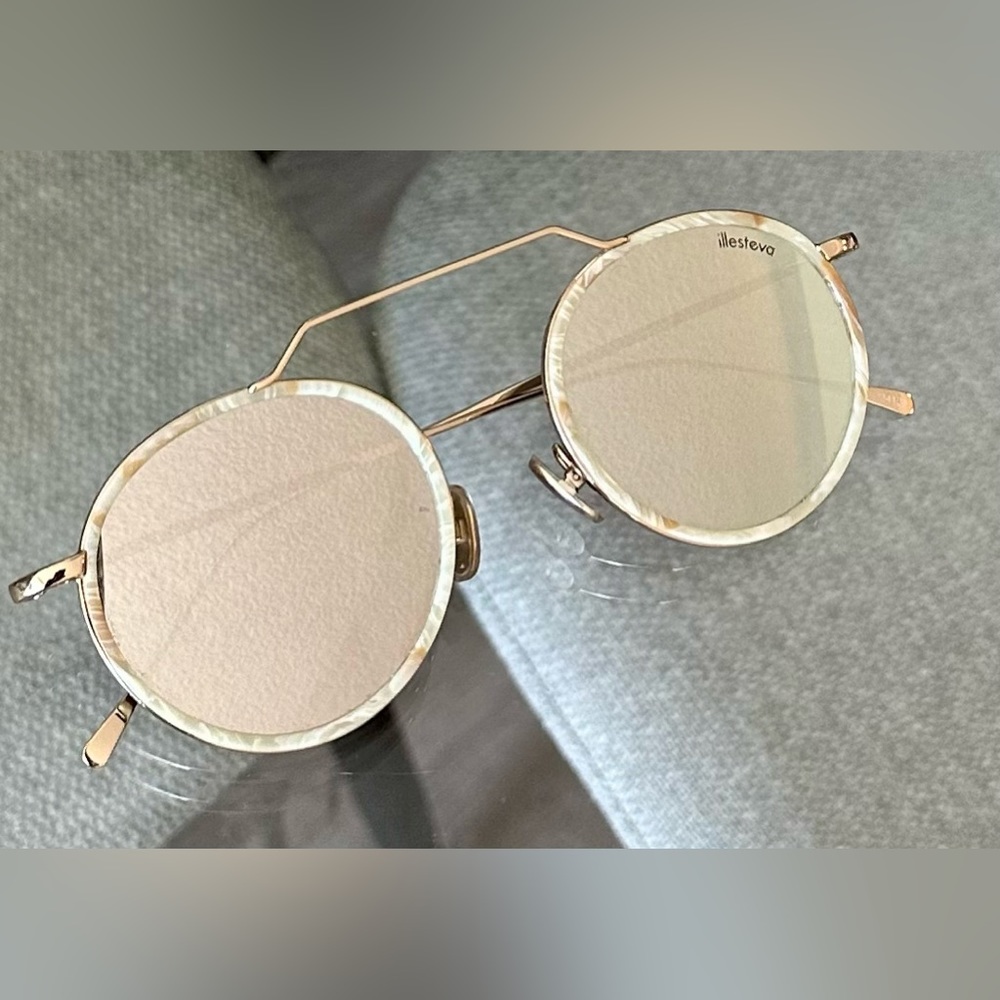 Illesteva Wynwood Ace Sunglasses! Gently used. Great condition!